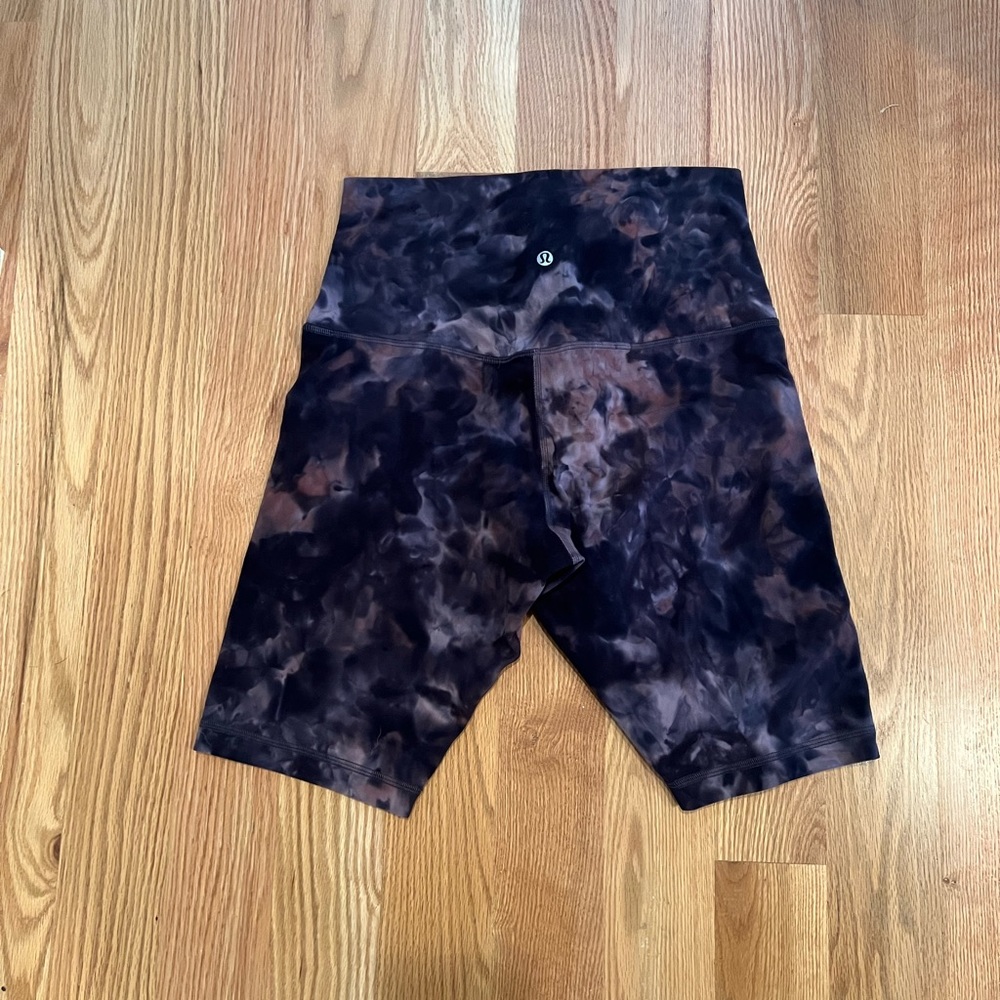 Lululemon high rise align shorts Sz 10, 19 inches